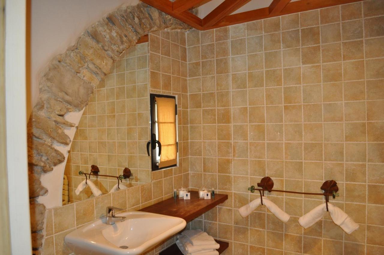 Hotel Domaine De Blancardy Moulès-et-Baucels Zewnętrze zdjęcie